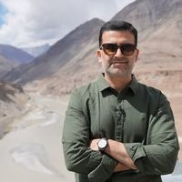 Photo of Anubhav Sapra 