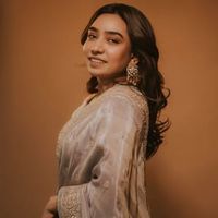 Photo of Ishani Dave 