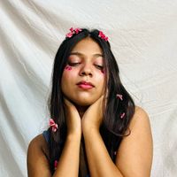 Darshika | Fashion Stylist - Lucknow, India Instagram influencer profile picture