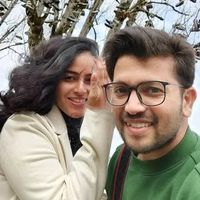 Photo of Varsha Nair & Vivek Wagh 