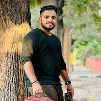 Photo of Blogger 
