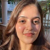 Photo of Shalini Thaker 