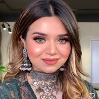 Photo of Sarah Khan 